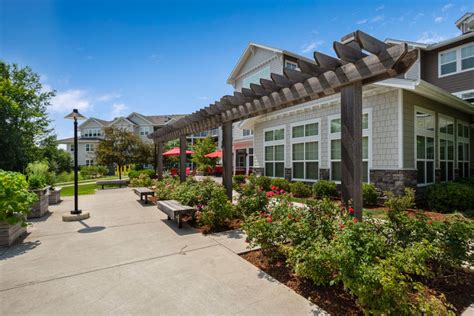 magnolia heights gracious retirement living|Hawthorn Senior Living 